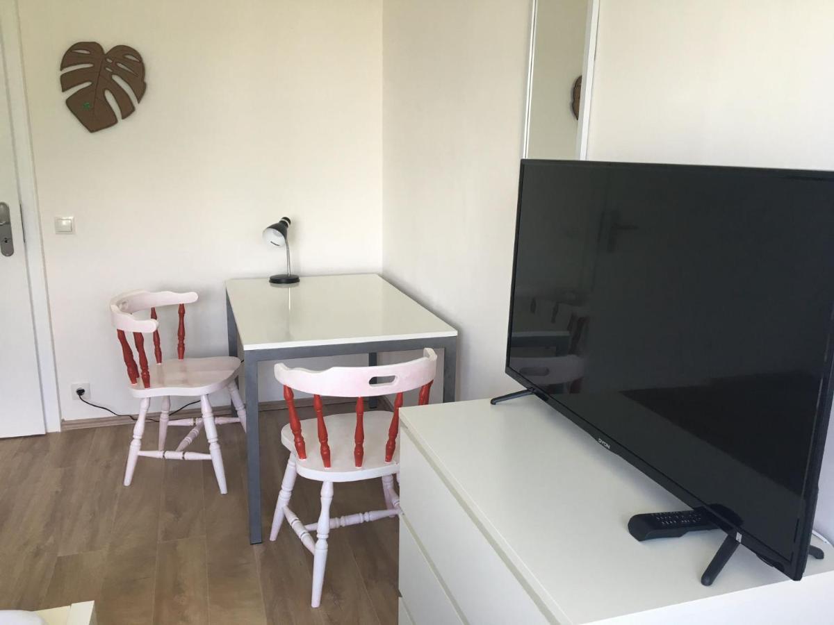 Mayen, Im Mohren, Privatzimmer Nr1, Waldrand, Nahe Nurburgring & Burg Eltz, Gemeinschaftsbad 外观 照片